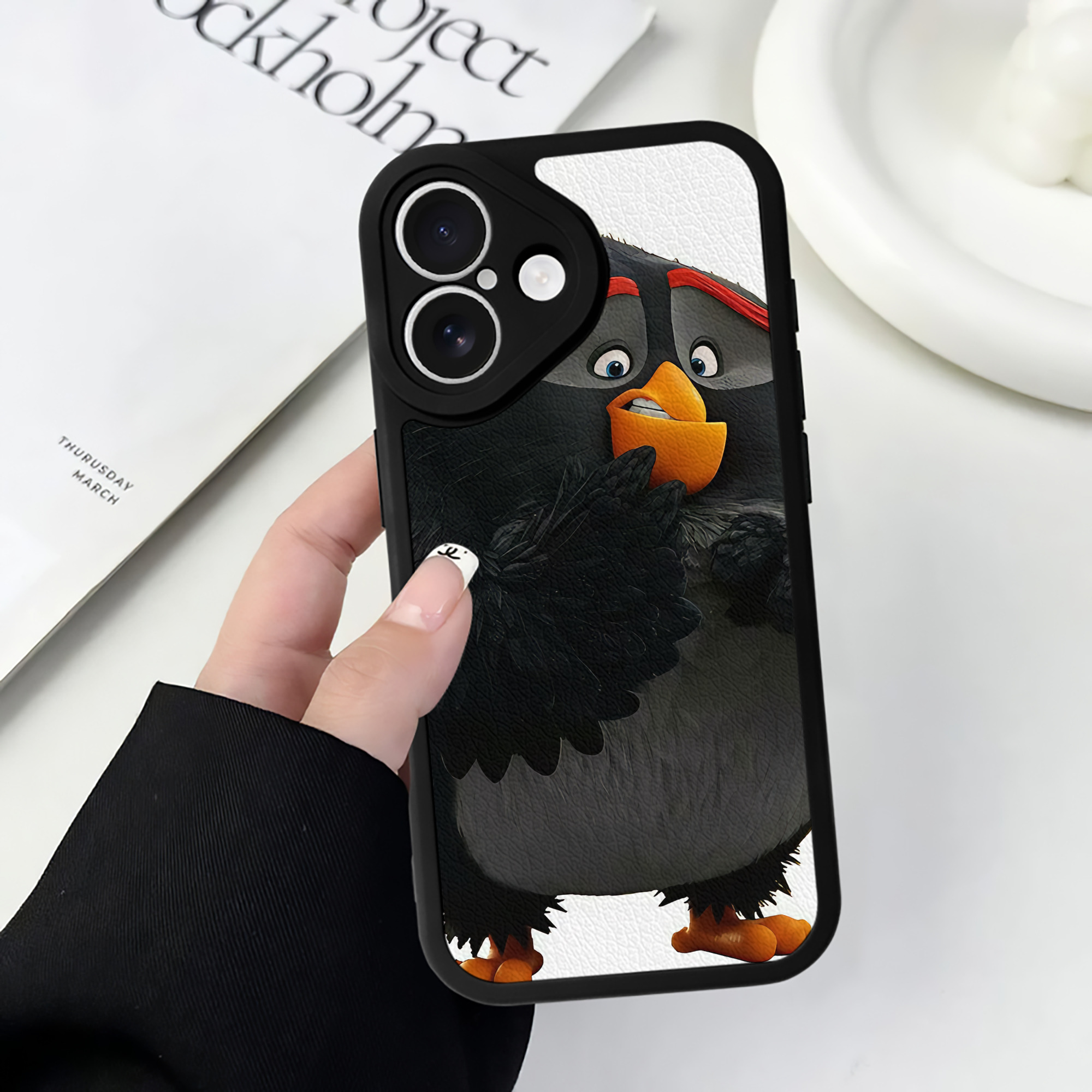 （画像用） Angry Birds アングリーバード 【iPhone 16シリーズ対応】シリコンスマホケース（レザー調） 材質：シリコン